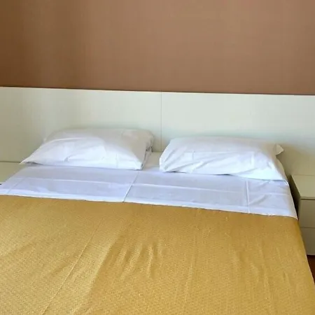 Pensión La Marina 3*